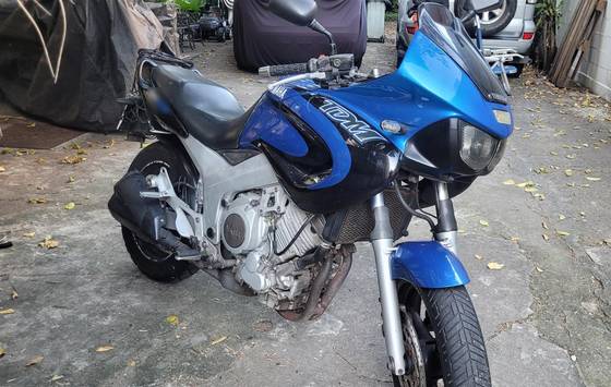 YAMAHA TDM 850 YAMAHA TDM 850